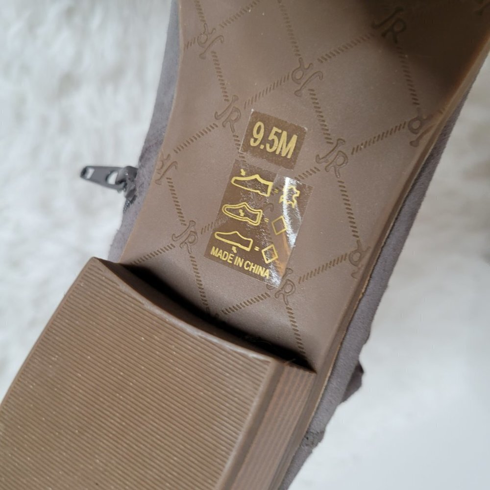 Jack Rogers Gray Kali Suede Ankle Bootie Boot - Size 9.5 - Picture 7 of 11